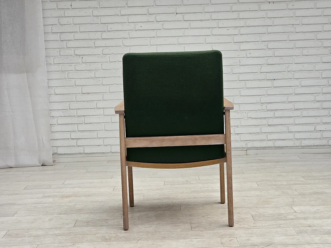 1980s, Danish armchair by Høng Stole, green furniture wool, oak wood. 10
