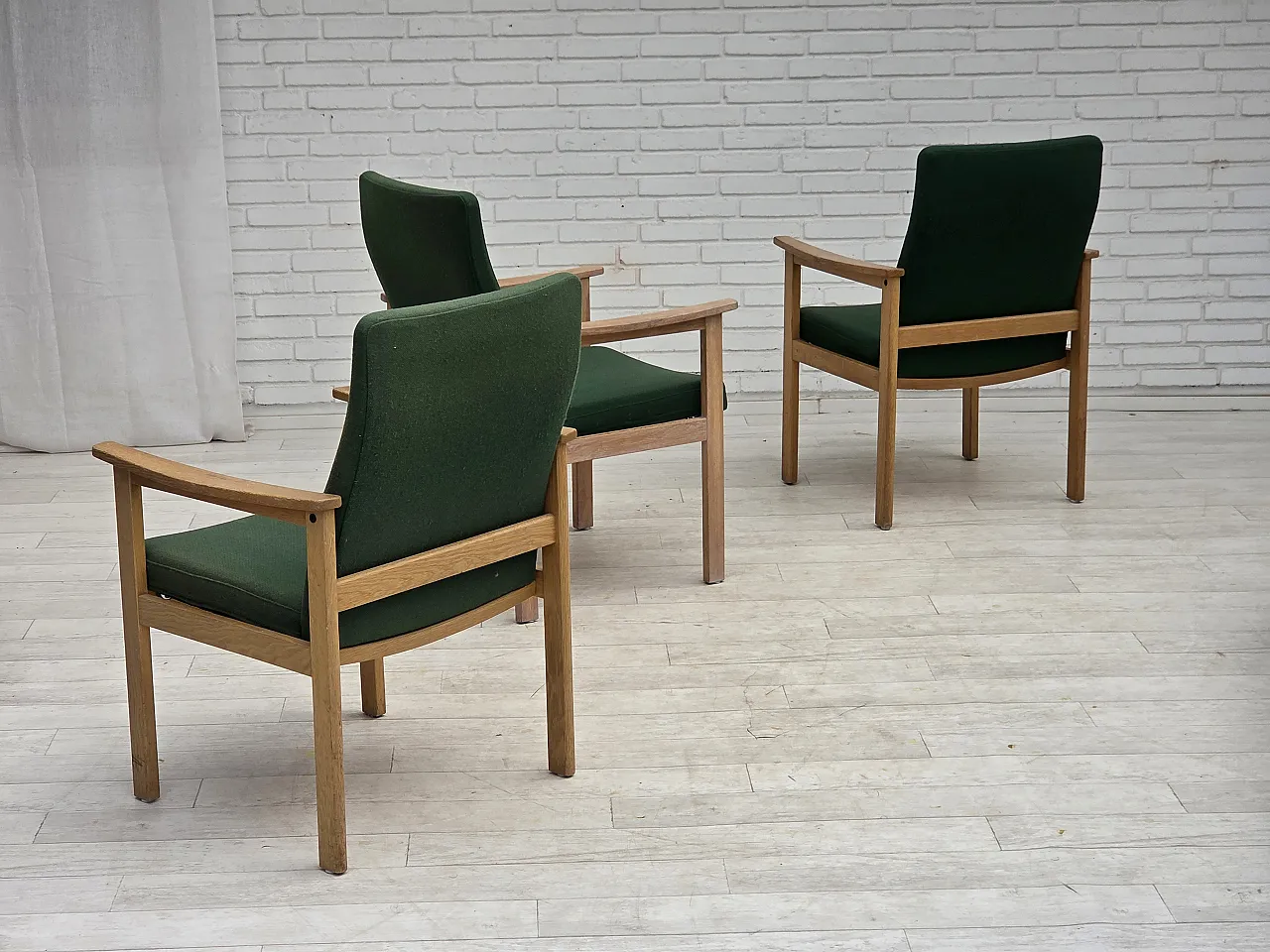 1980s, Danish armchair by Høng Stole, green furniture wool, oak wood. 17
