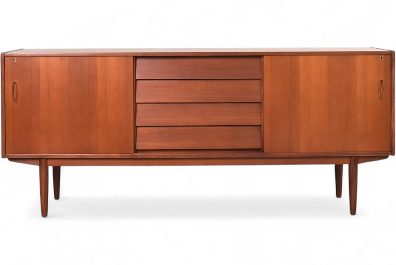 Credenza scandinava in teak di Nils Jonsson per P.S. Heggen 20