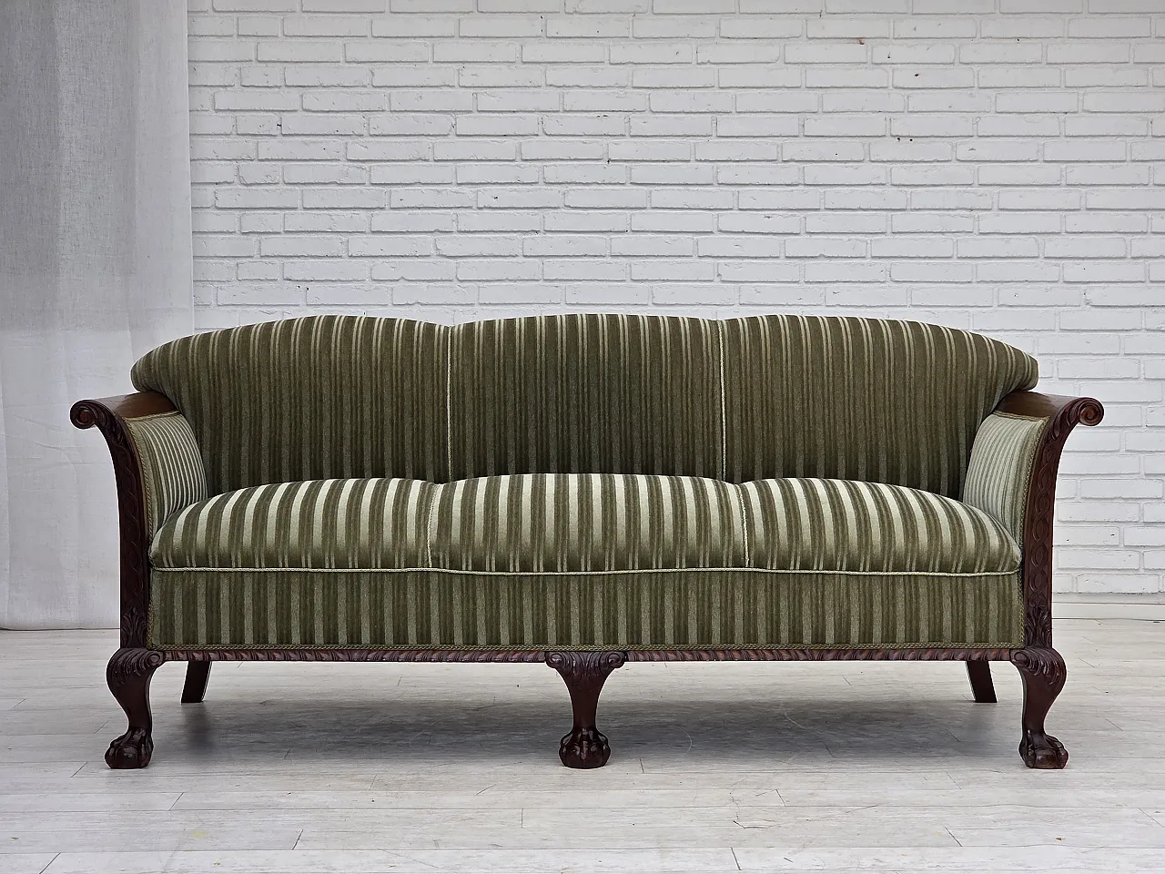 3-seater Danish sofa in green velvet and teak wood, 1950s 1