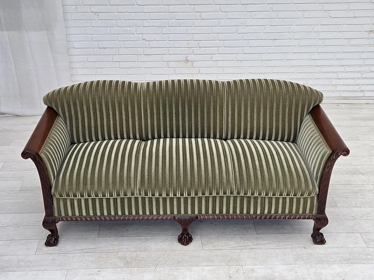 3-seater Danish sofa in green velvet and teak wood, 1950s 2