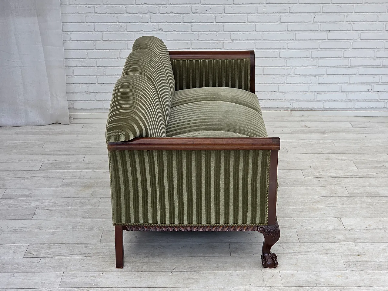 3-seater Danish sofa in green velvet and teak wood, 1950s 9