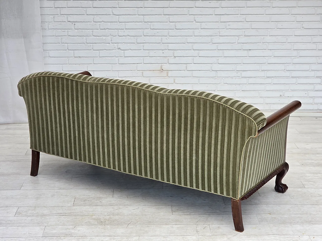 3-seater Danish sofa in green velvet and teak wood, 1950s 10