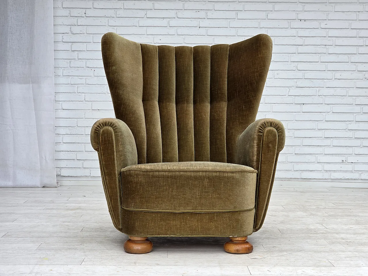 Anni '60, poltrona relax danese con schienale alto, velluto verde. 7