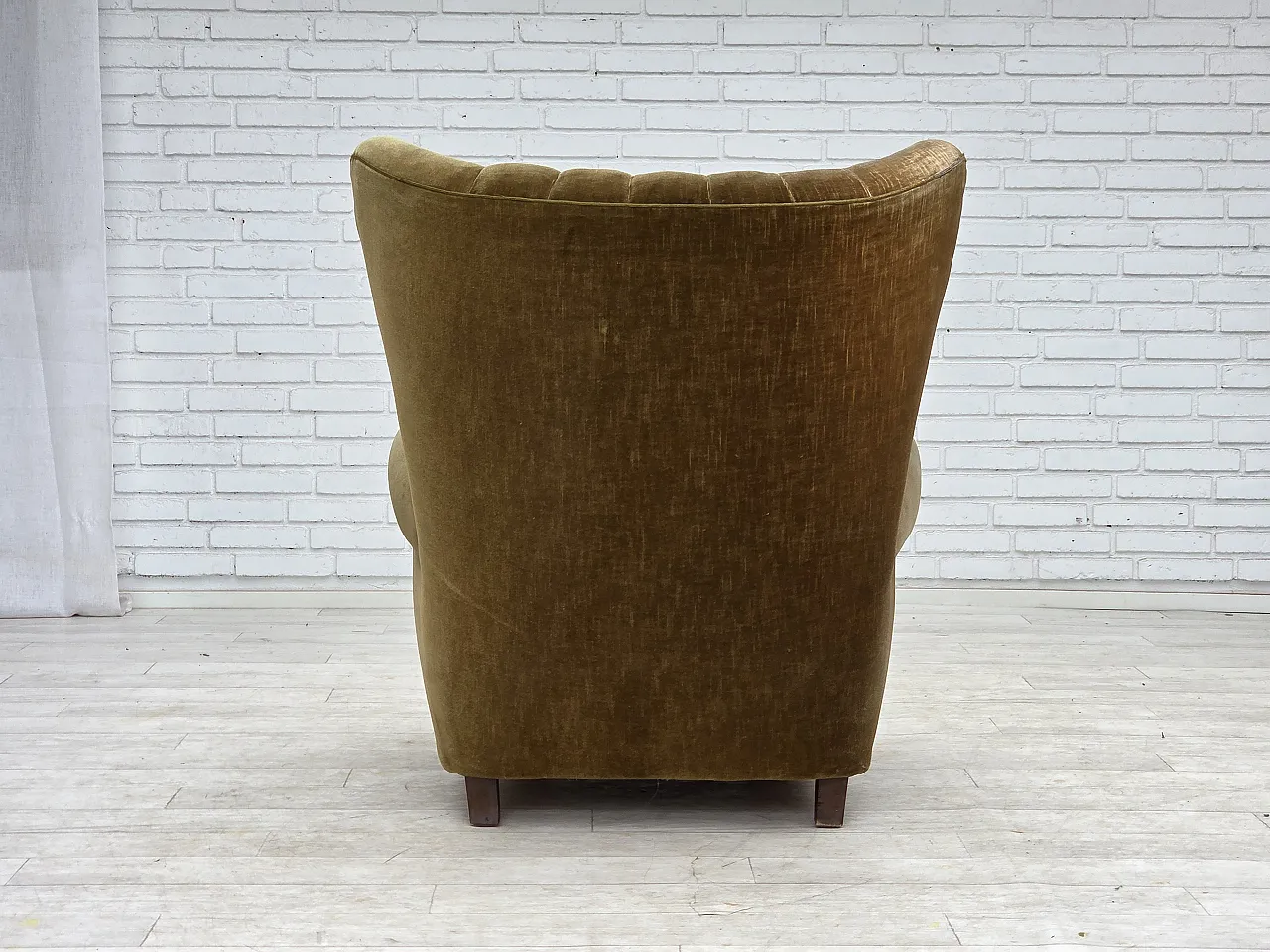 Anni '60, poltrona relax danese con schienale alto, velluto verde. 15
