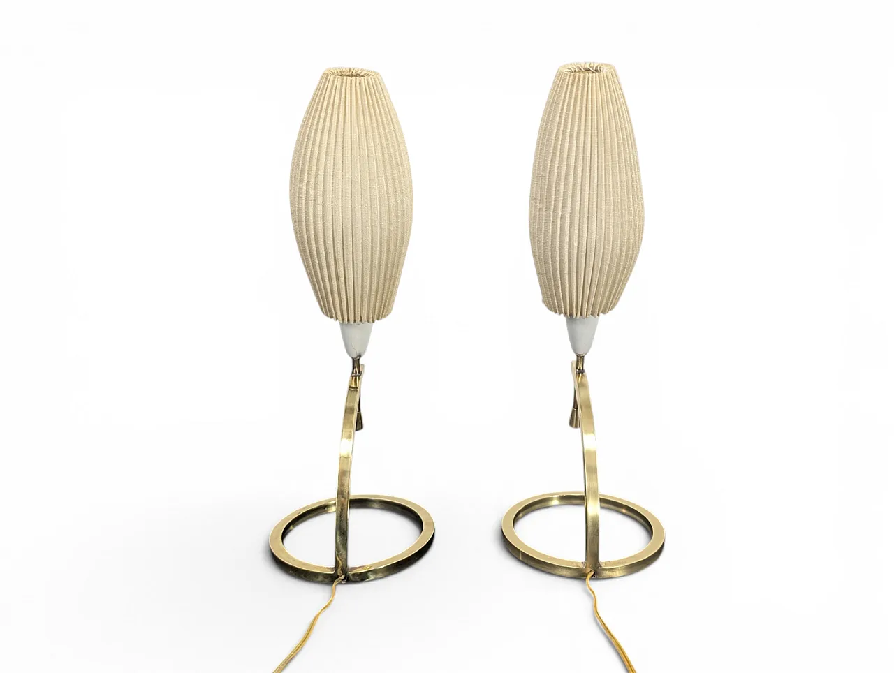 Coppia di lampade da tavolo in ottone, anni '60 1