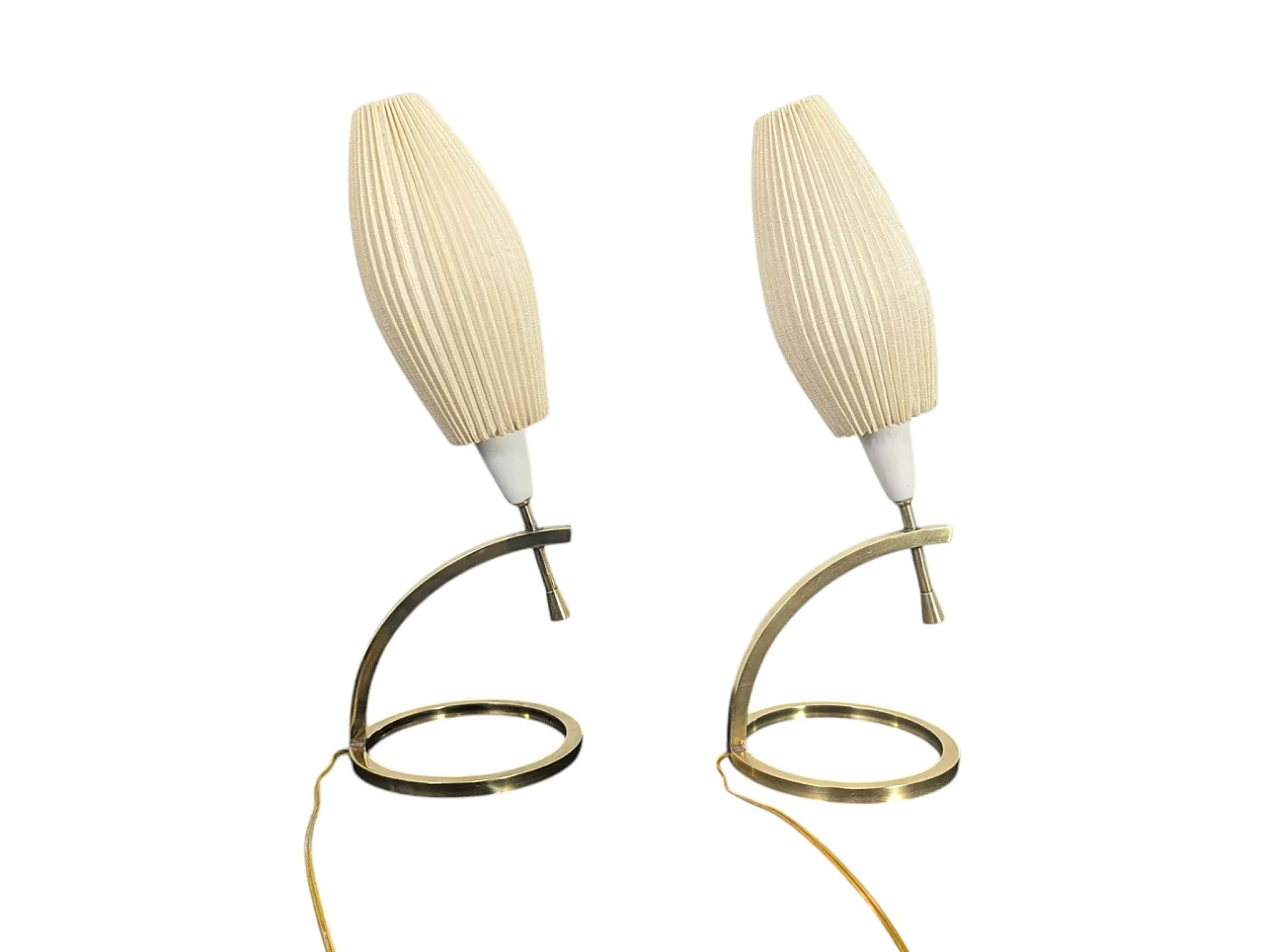 Coppia di lampade da tavolo in ottone, anni '60 2