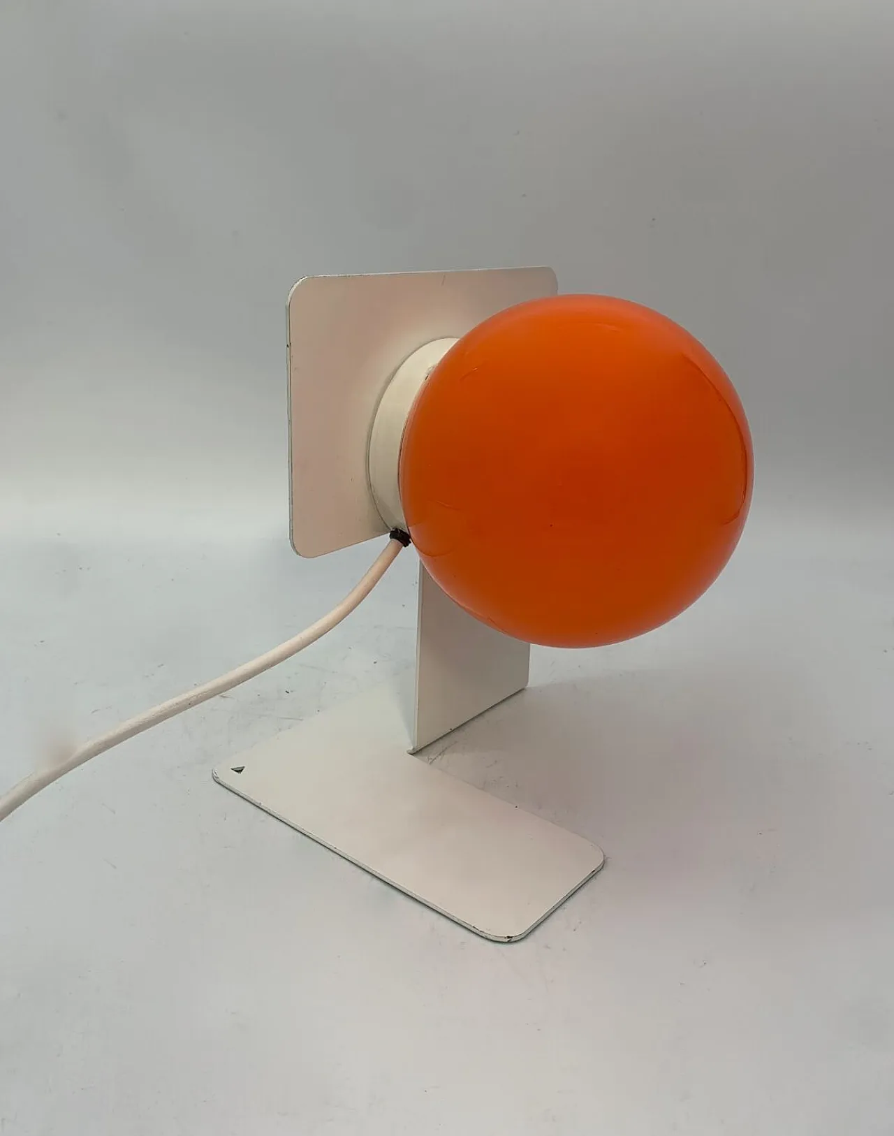 Lampada da tavolo con palla Sciolari, anni '70 3