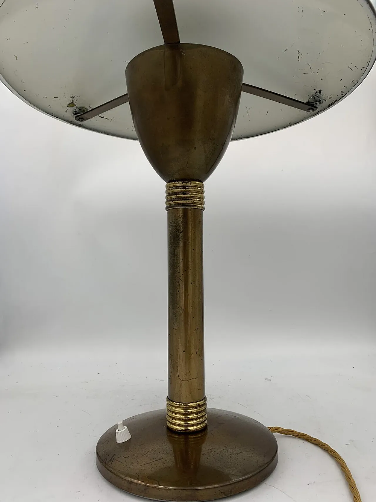 Lampada da tavolo in ottone di Sciolari, anni '40 3
