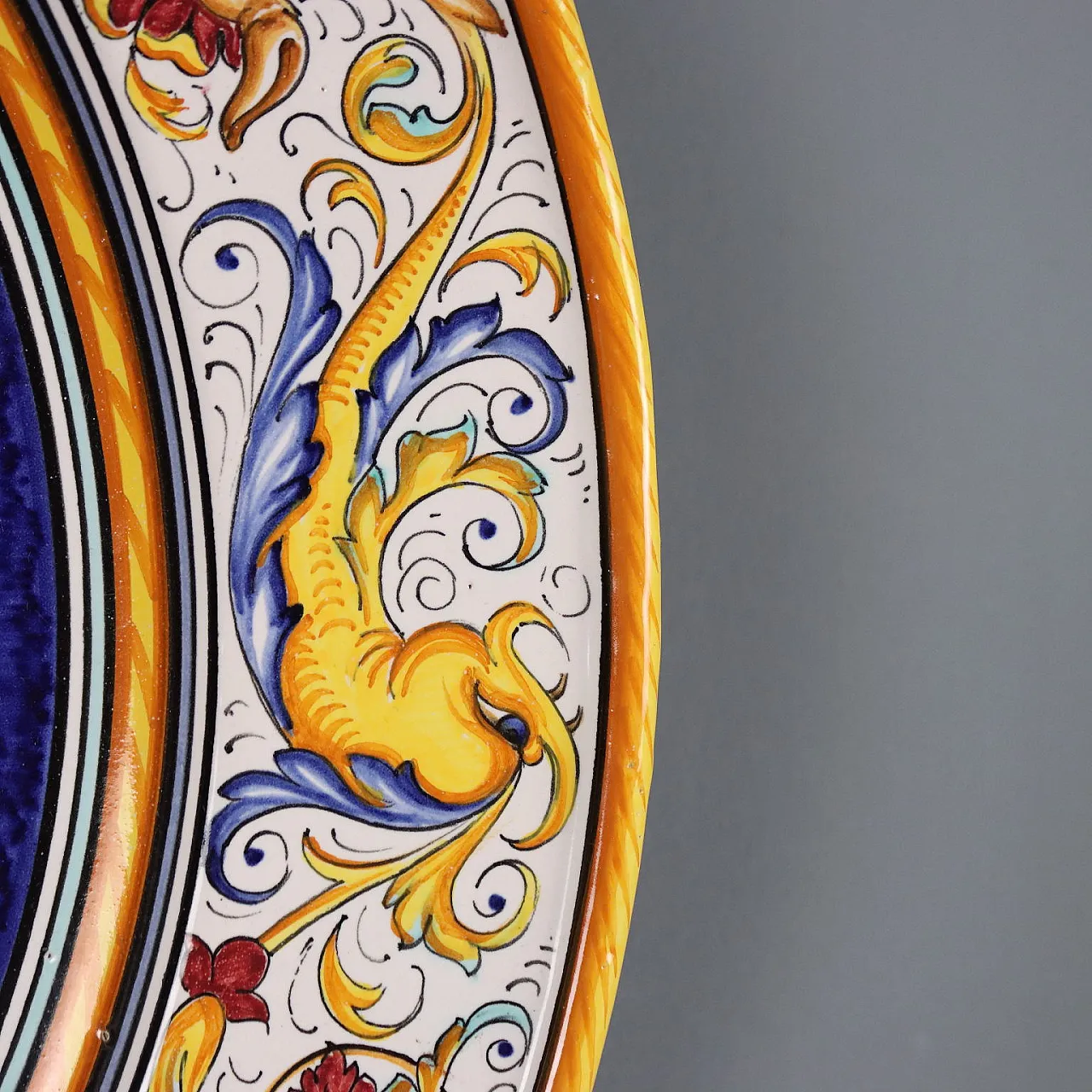 Piatto in maiolica di Deruta Manifattura Fratelli Mari, '900 7
