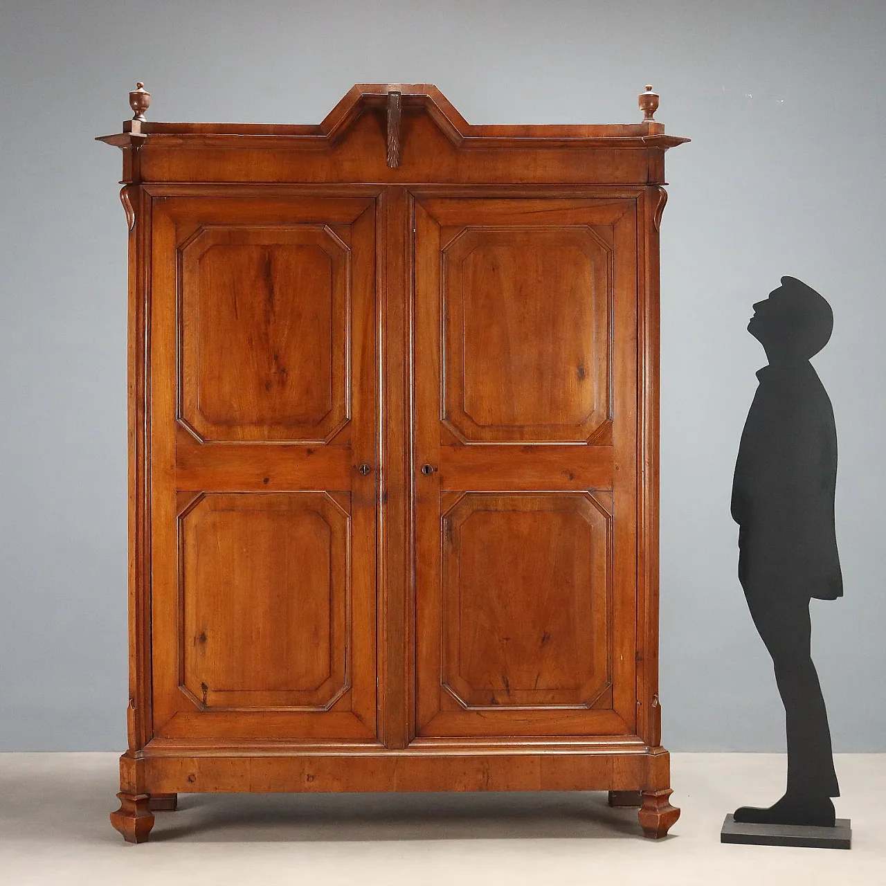 Umbertino wardrobe in walnut, 19th century 3