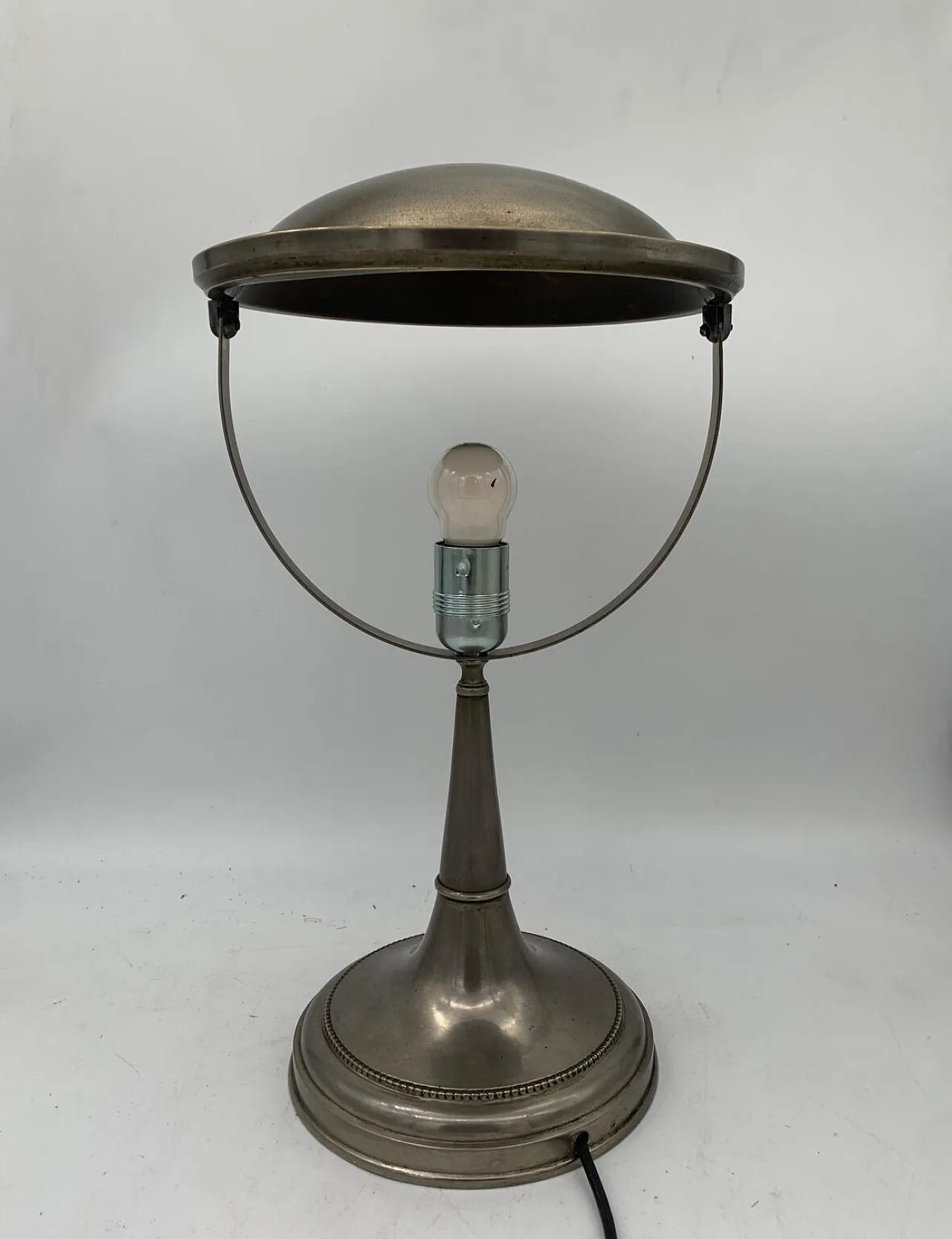Lampada da tavolo in metallo, anni '30 2