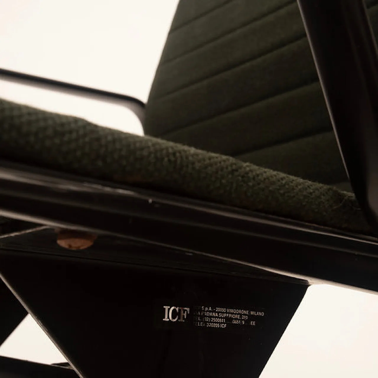 Aluminum office chair by Charles & Ray Eames for ICF, 20th century 3