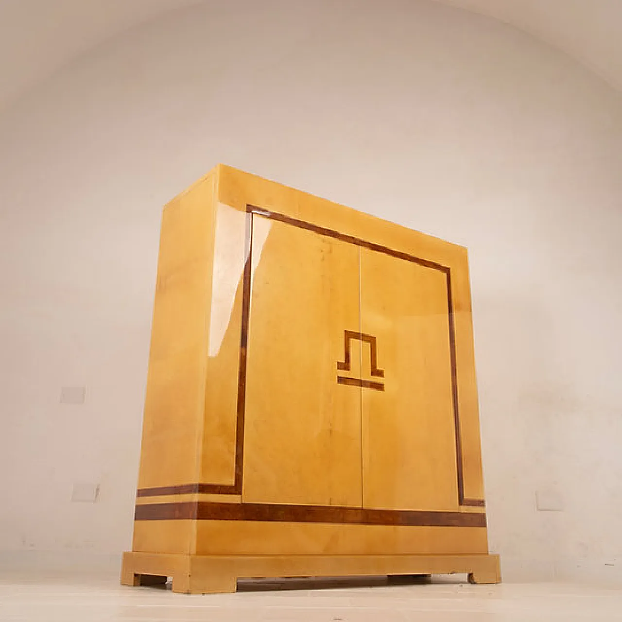 Goatskin parchment bar cabinet by Tura and Valsecchi for Tura, 1970s 9