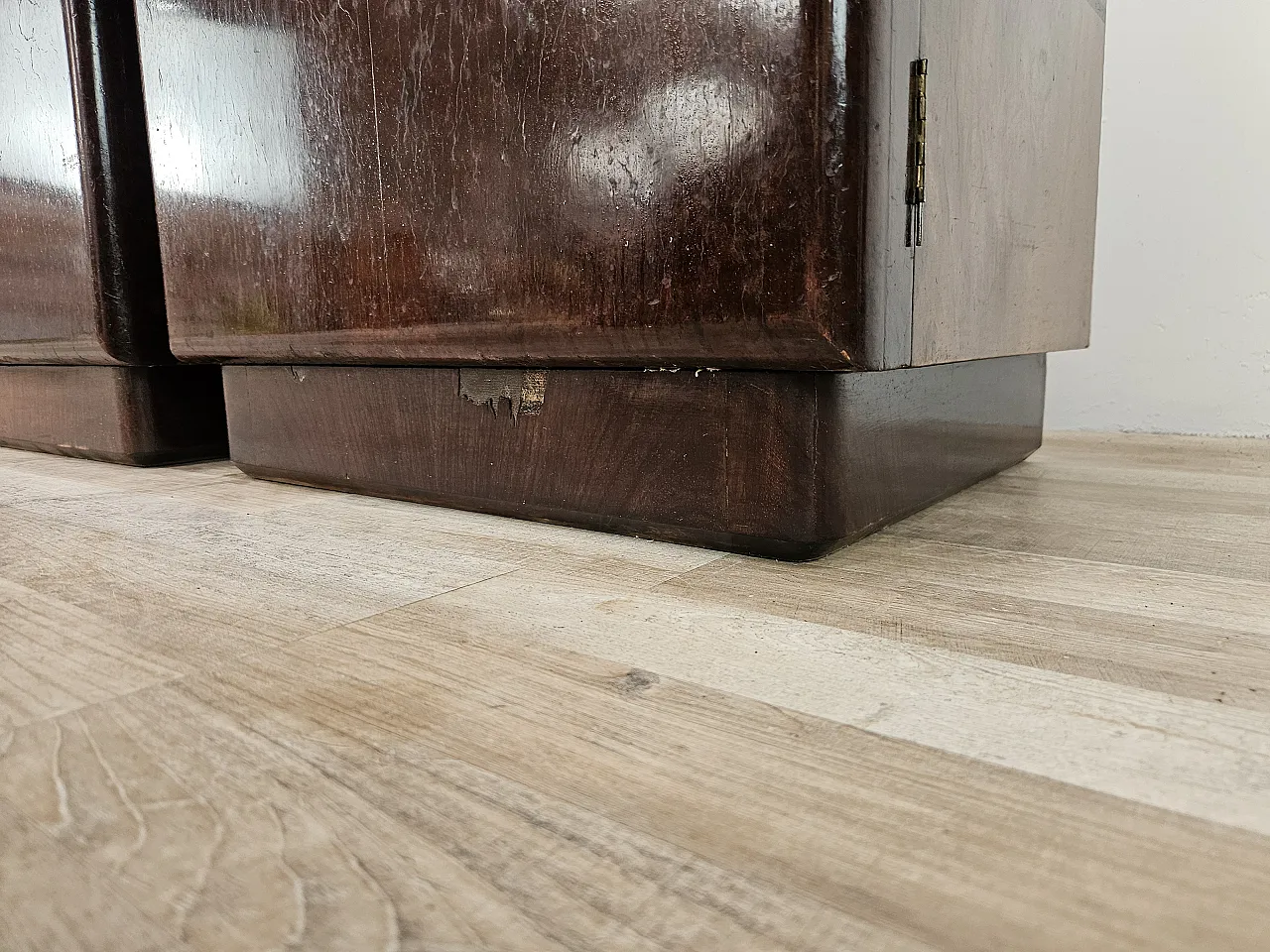 Art Deco bedside tables in oak root 17