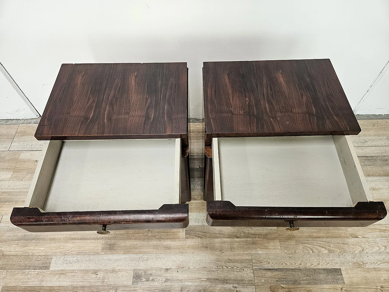 Art Deco bedside tables in oak root 20