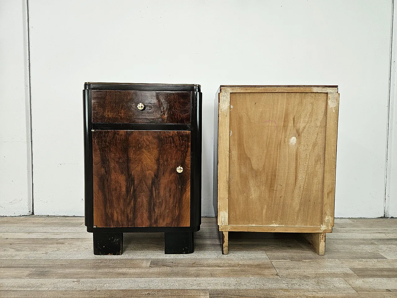 Pair of 1940s Art Deco bedside tables in walnut root 3