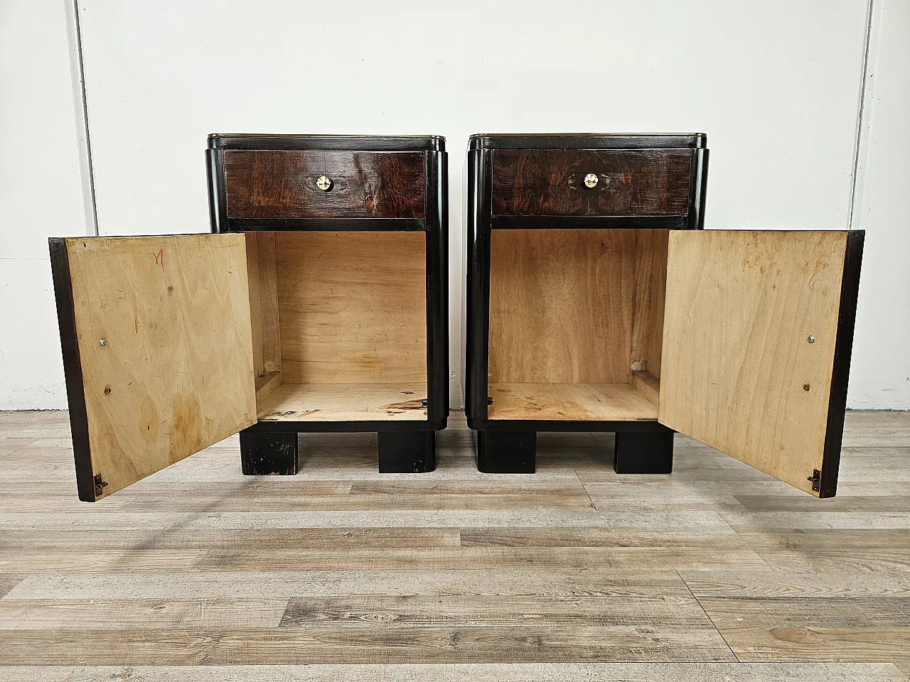 Pair of 1940s Art Deco bedside tables in walnut root 10