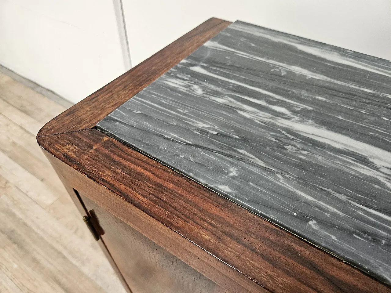 Pair of 1930s Art Deco bedside tables in walnut root with marble 8
