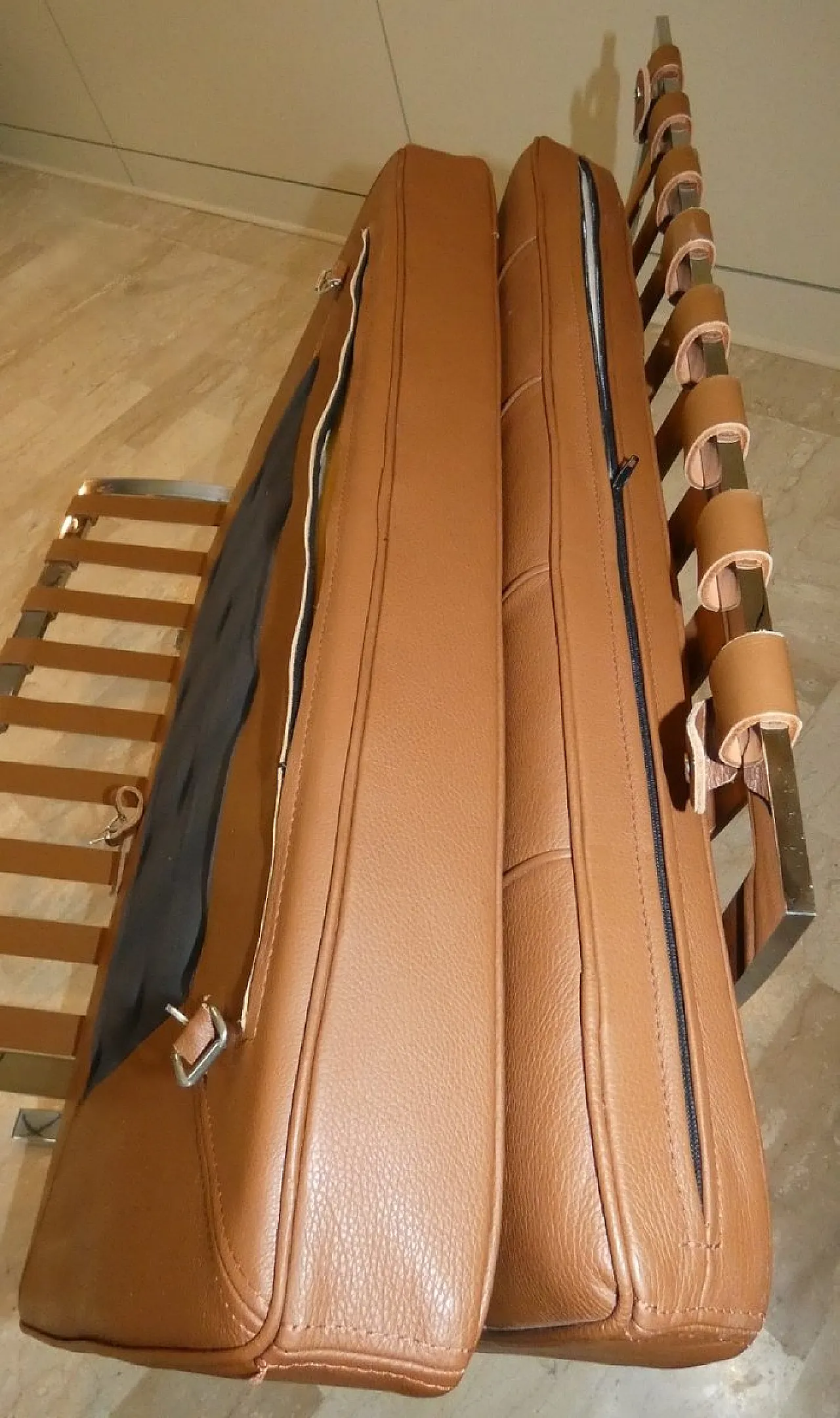 Chair in steel and leather in the style of Knoll, 1980s 17