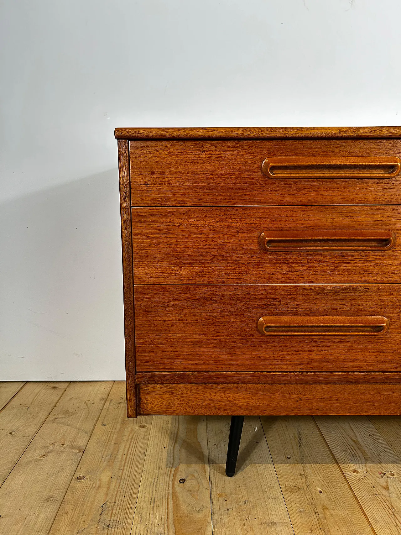 Sideboard danese in teak, anni ’60 5