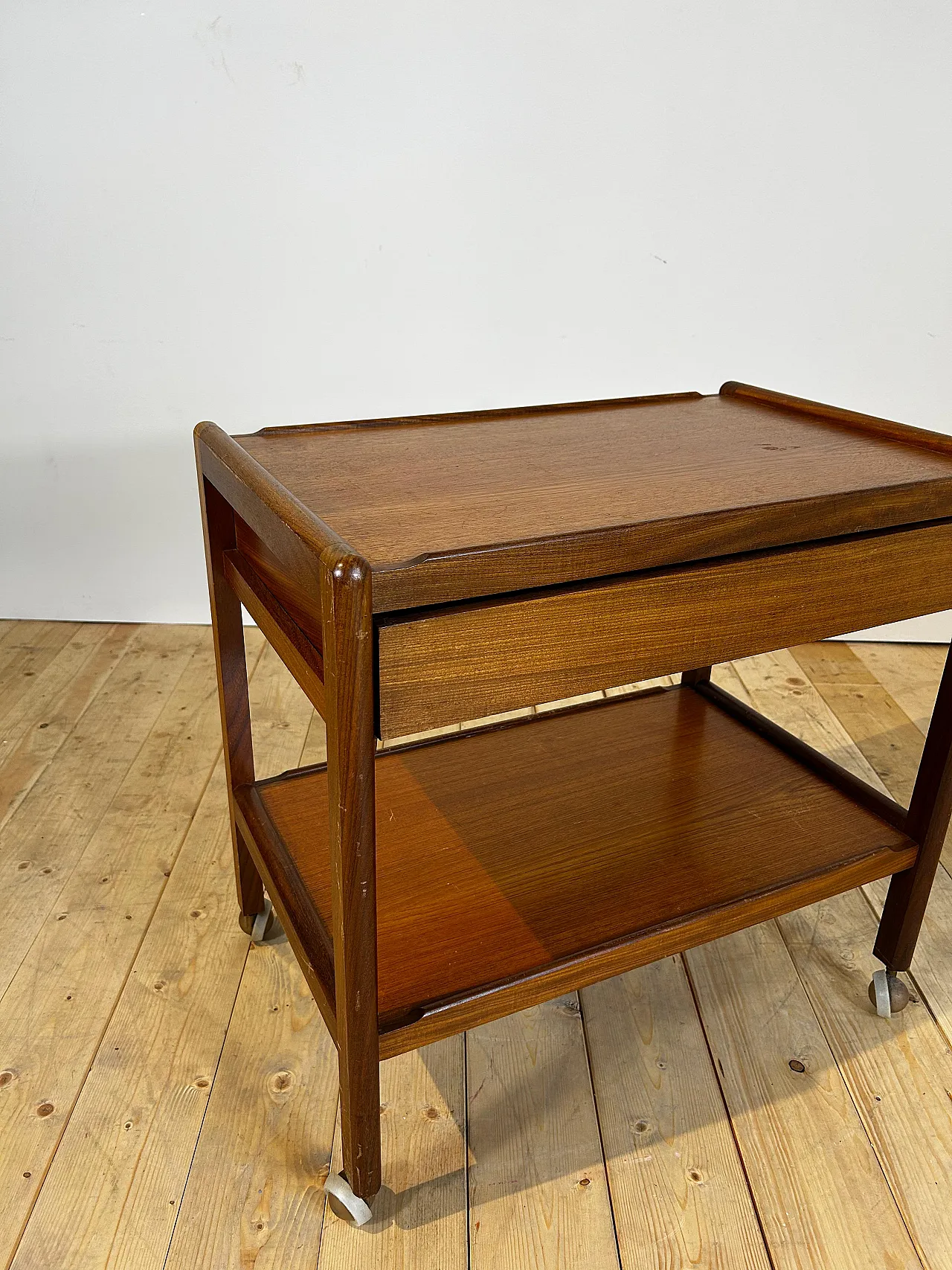 Bar trolley danese in teak Scandinavian Modern, anni ’60 7
