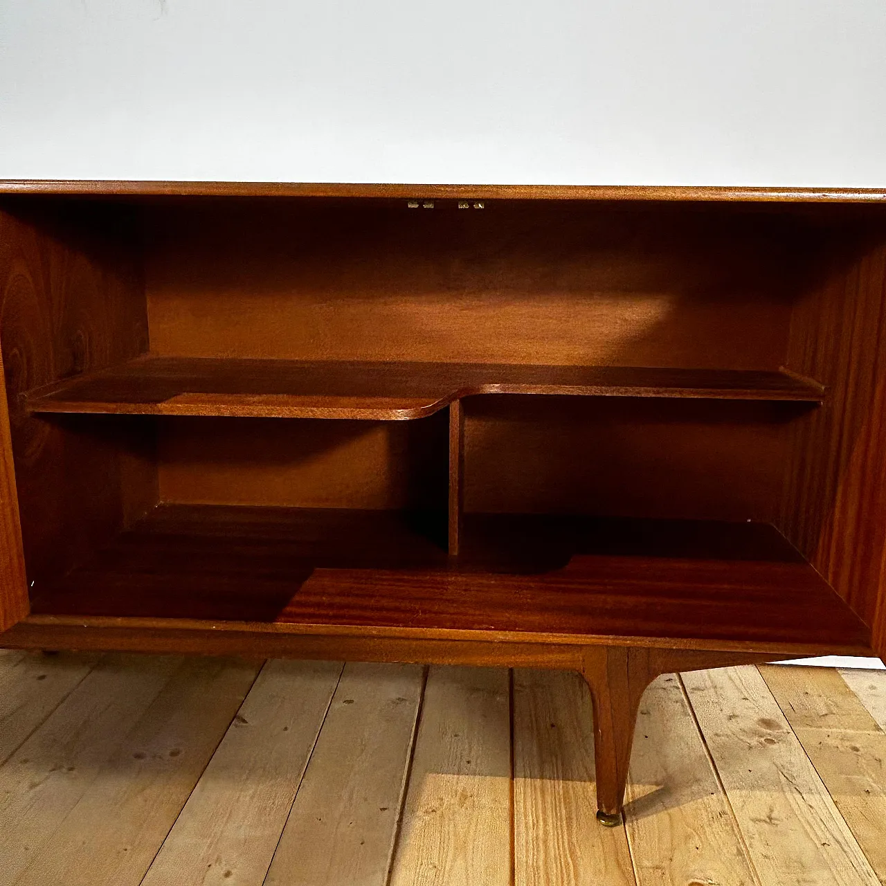 Sideboard A.H. McIntosh in teak scozzese Mid-Century, anni ’60 8