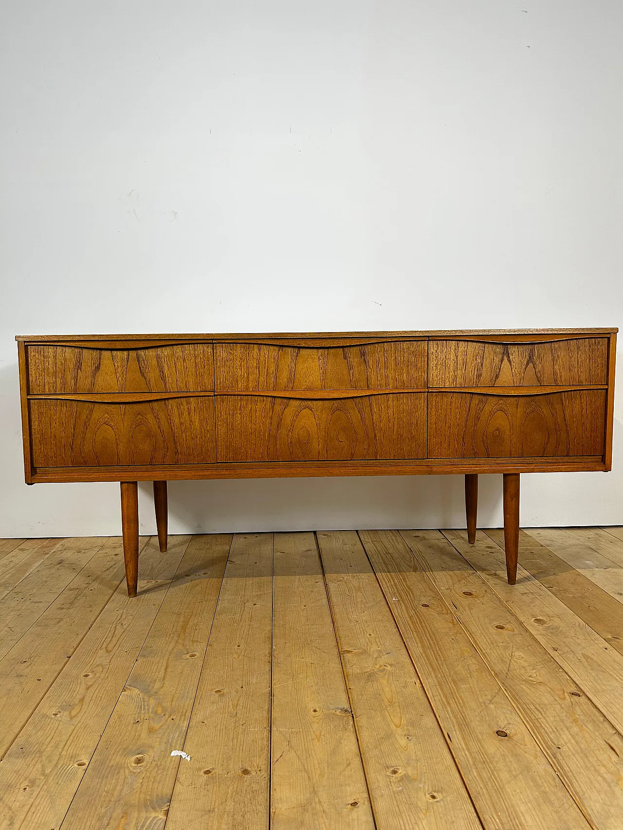 Cassettiera Austinsuite in teak inglese Mid-Century, anni ’60 2