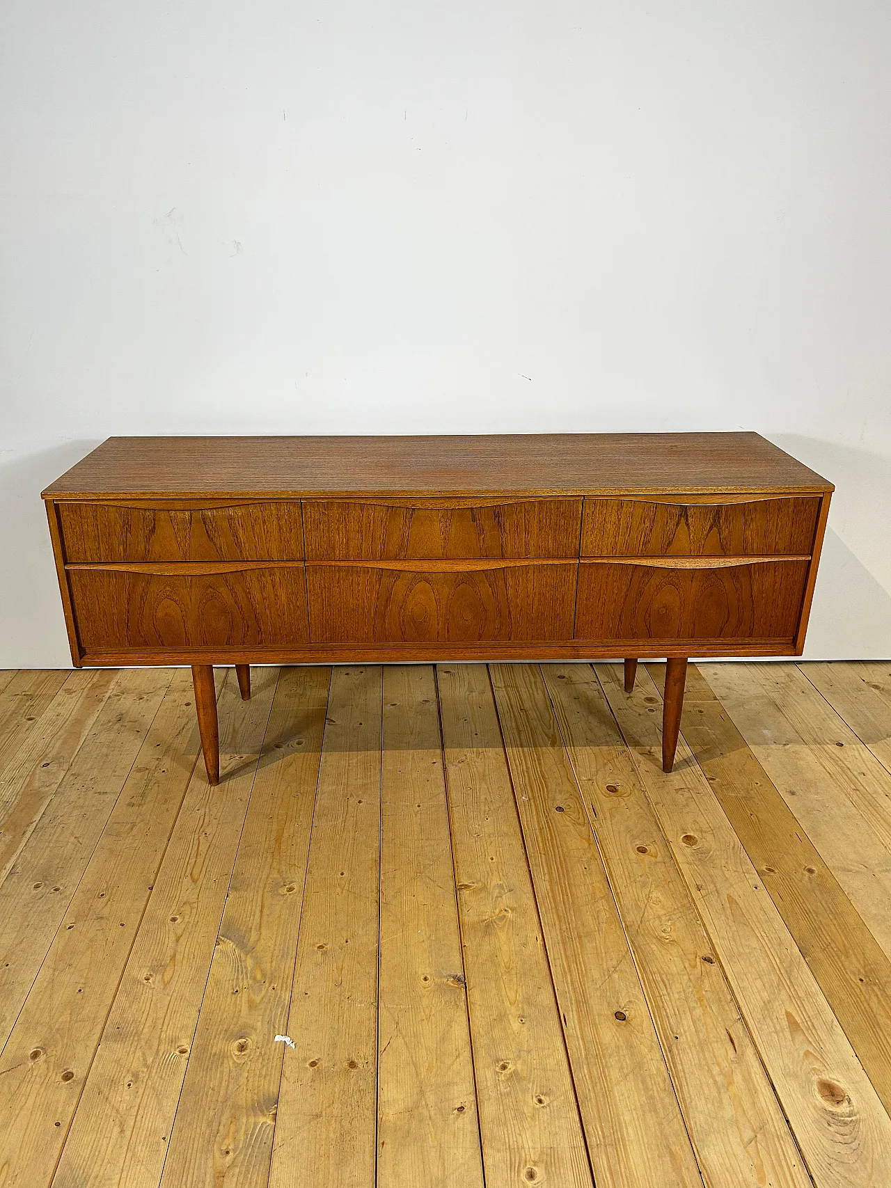 Cassettiera Austinsuite in teak inglese Mid-Century, anni ’60 3