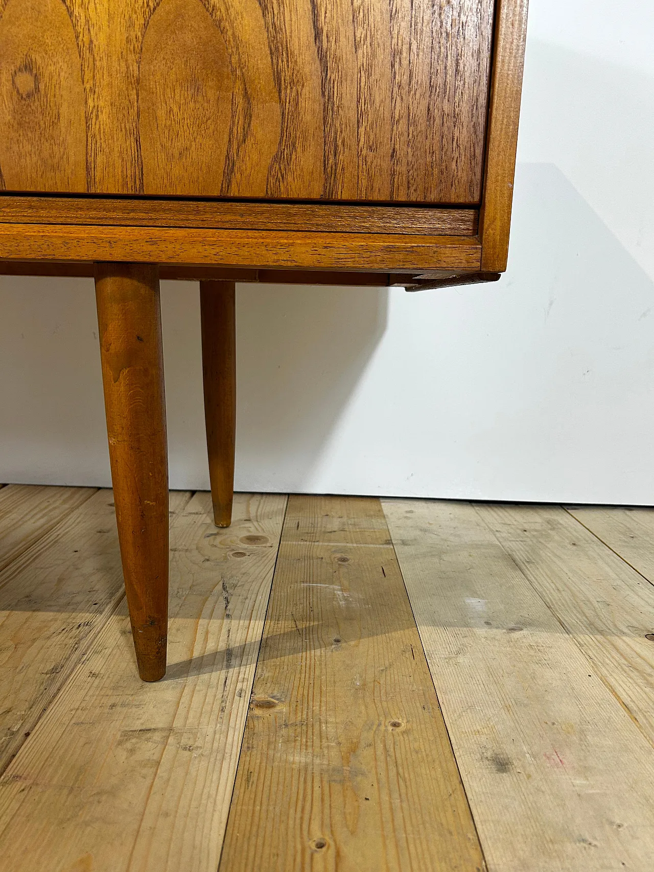 Cassettiera Austinsuite in teak inglese Mid-Century, anni ’60 5