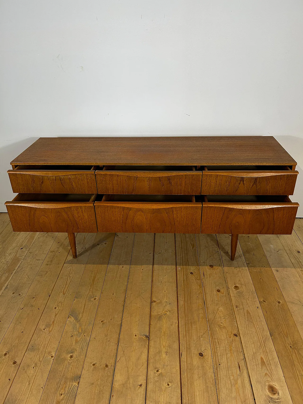 Cassettiera Austinsuite in teak inglese Mid-Century, anni ’60 6