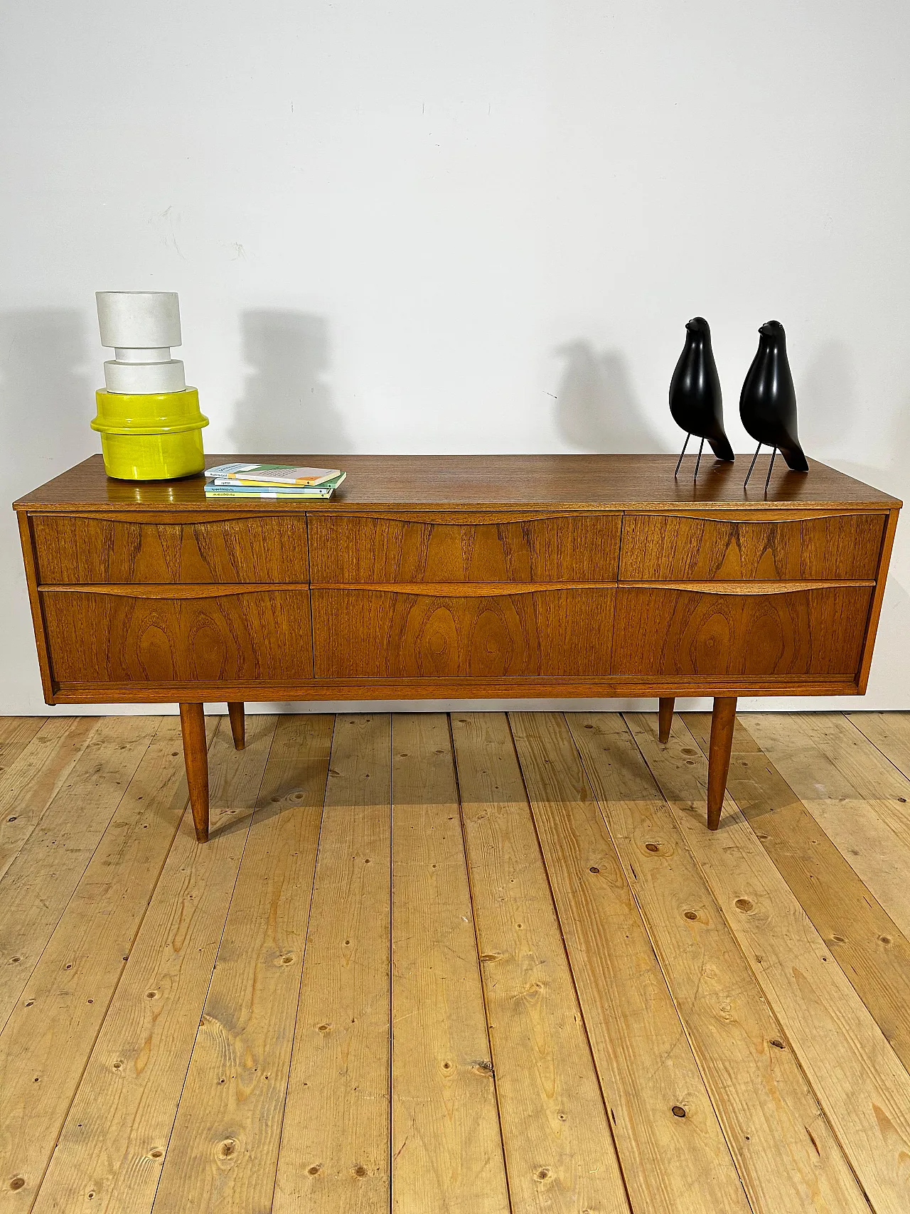 Cassettiera Austinsuite in teak inglese Mid-Century, anni ’60 9