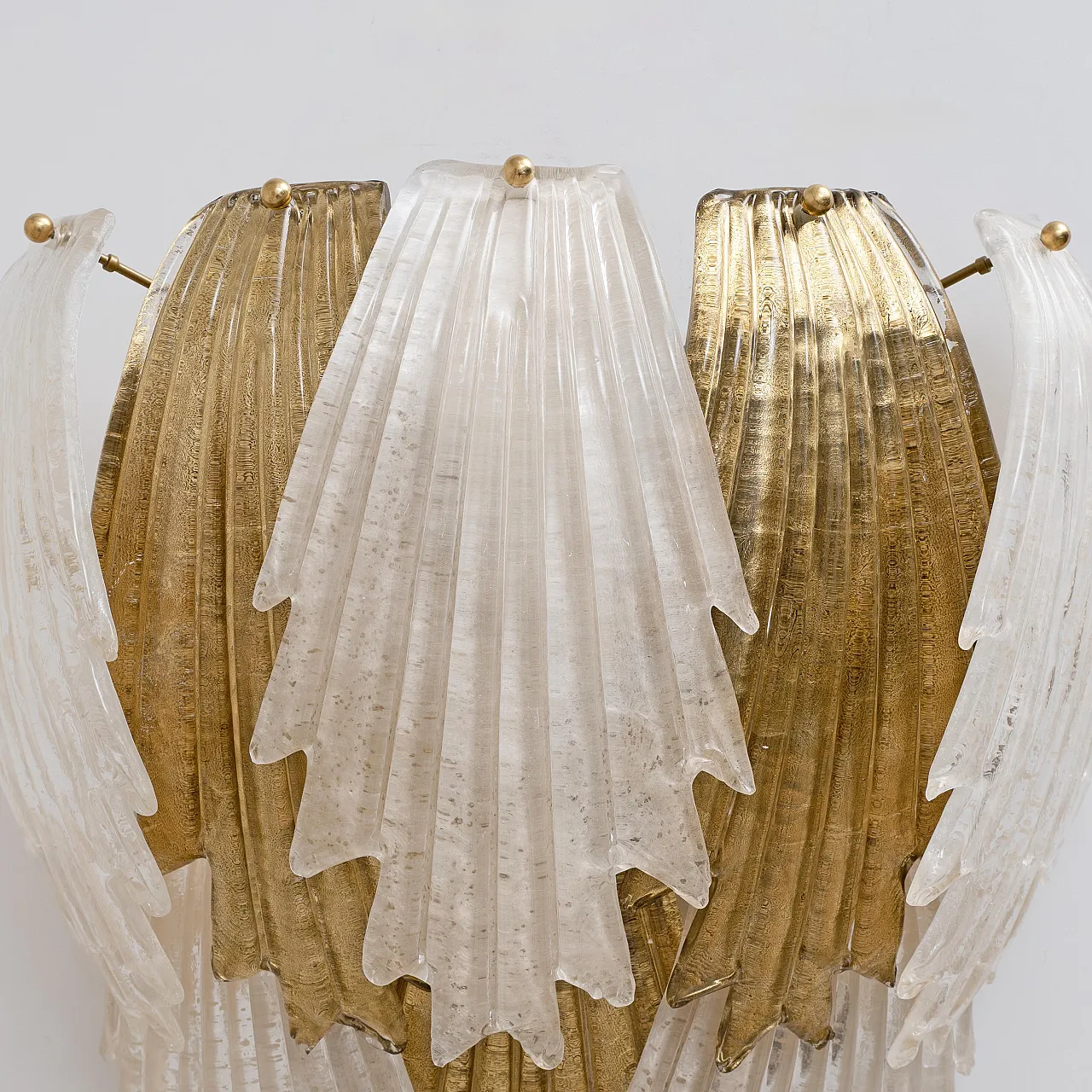 Coppia di applique in vetro di Murano e foglia di ottone, anni 2000 6