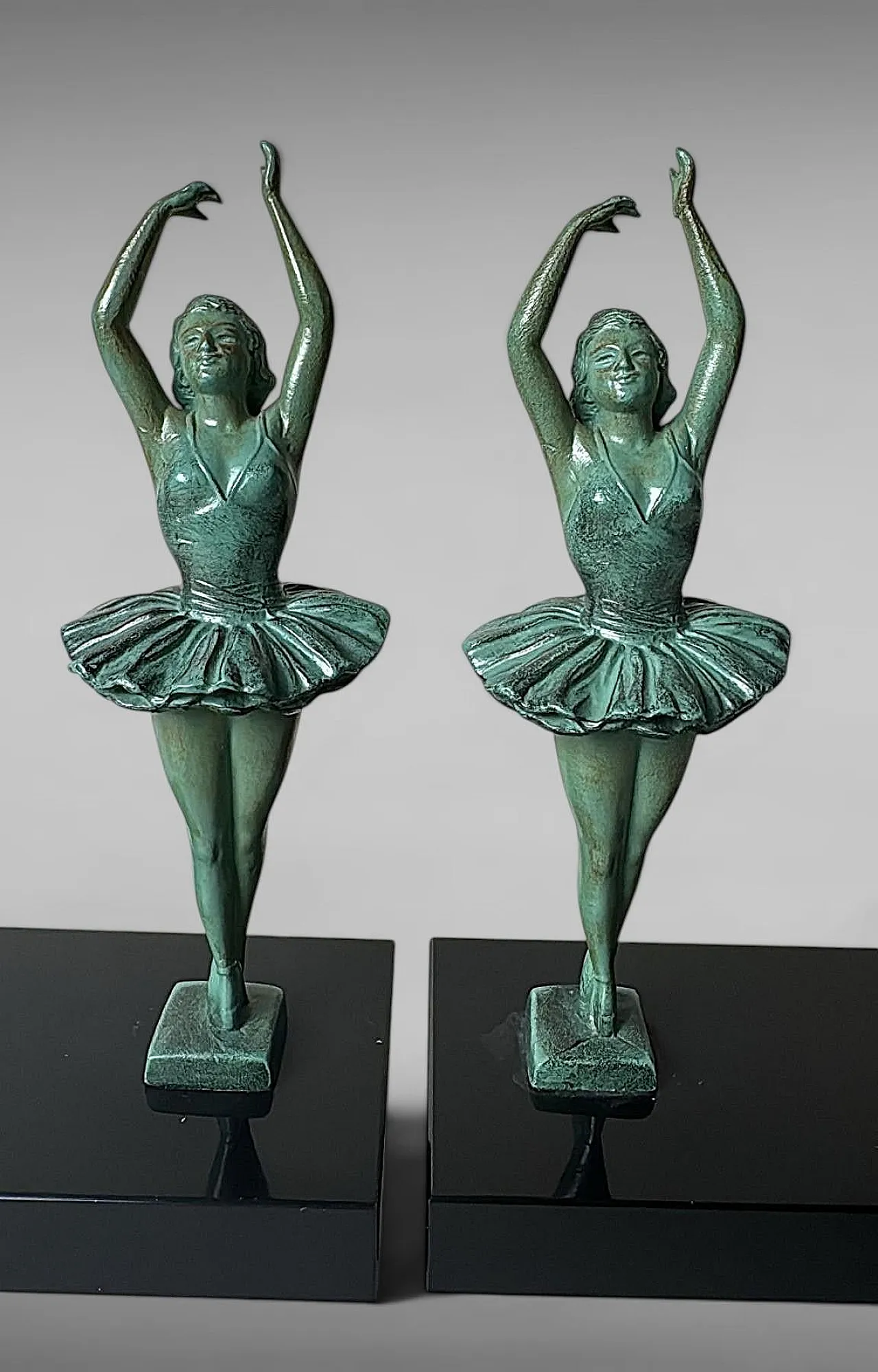 Coppia di reggilibri a ballerina in spelta e marmo di Marquina,anni 30 8