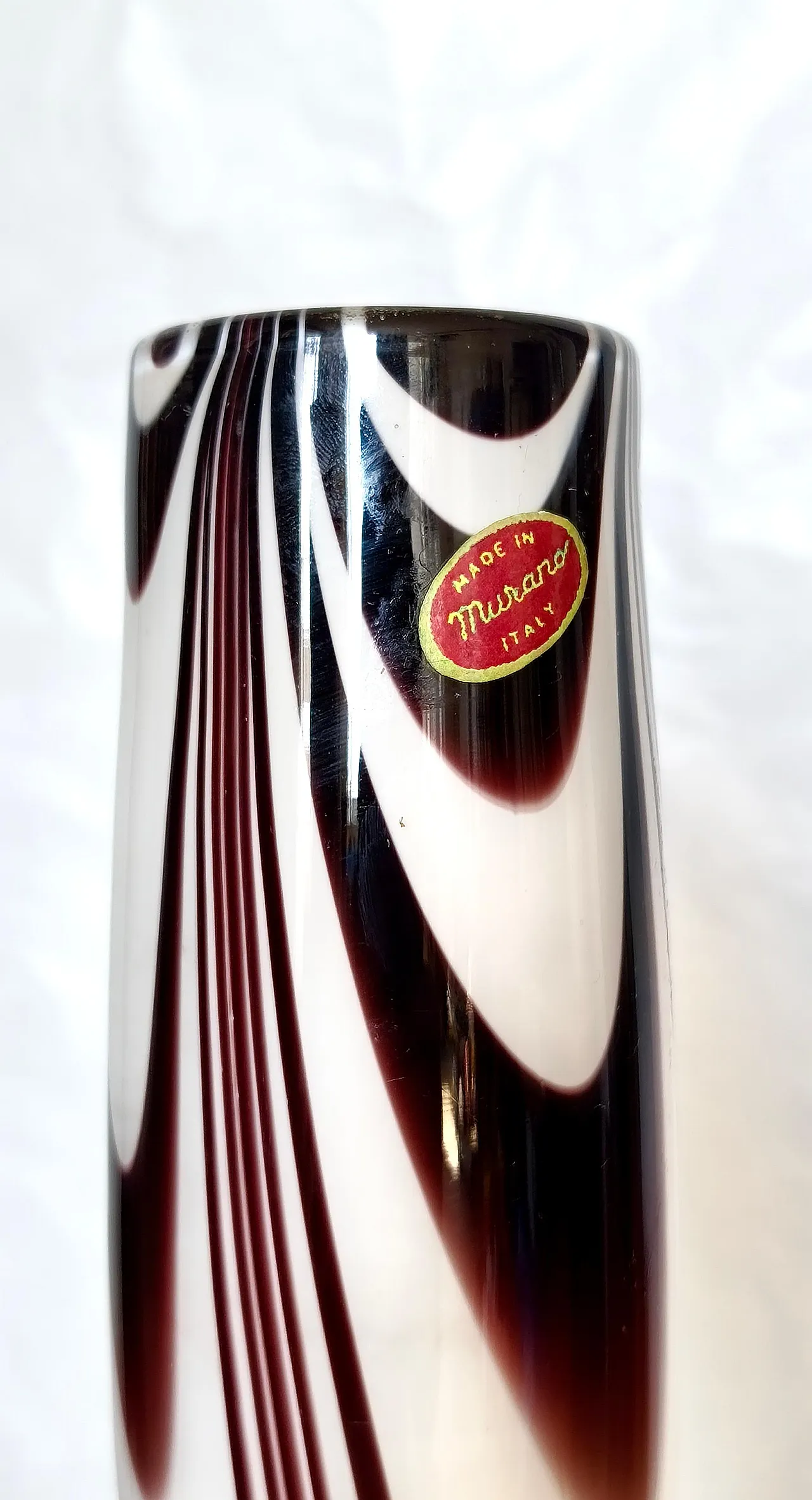 Vaso Wave in vetro di Murano viola e bianco di Carlo Moretti, anni '70 12