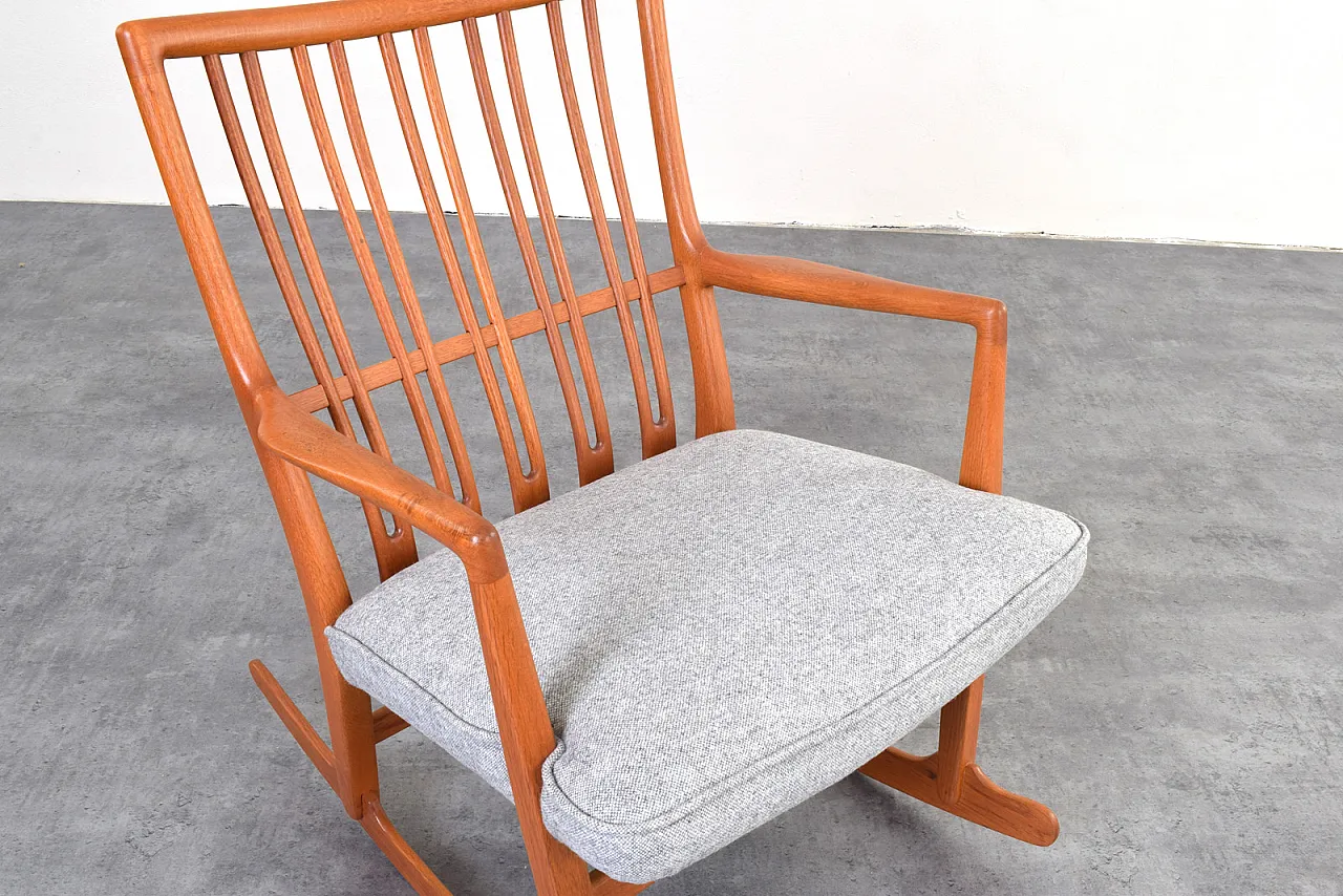Sedia a dondolo ML33 in quercia di Hans J. Wegner per A/S Mikael Laursen, anni '50 16