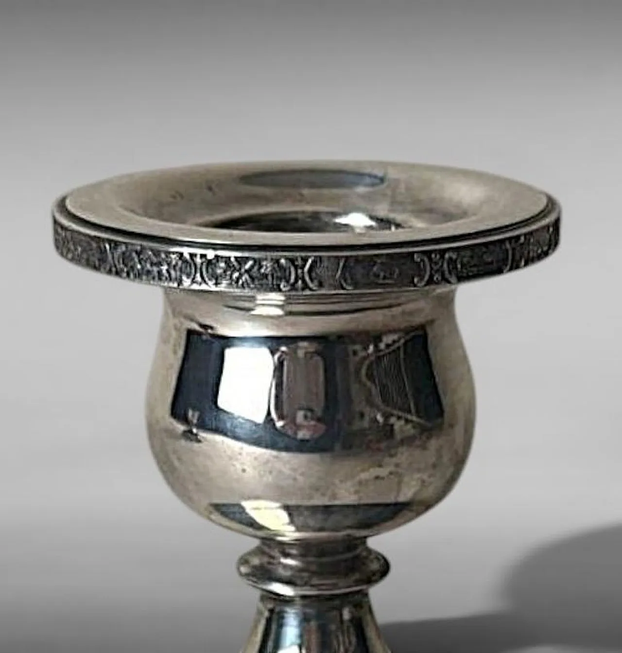 Coppia di candelabri in argento Dutchardt di Bernard Rice, anni '50 12