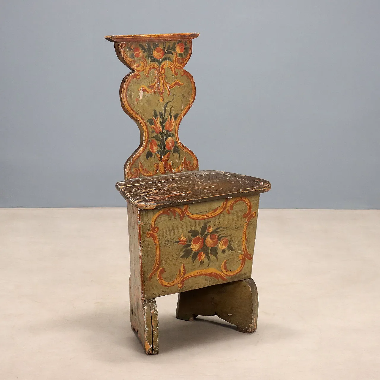 Chair in lacquered and painted fir, 19th century 1