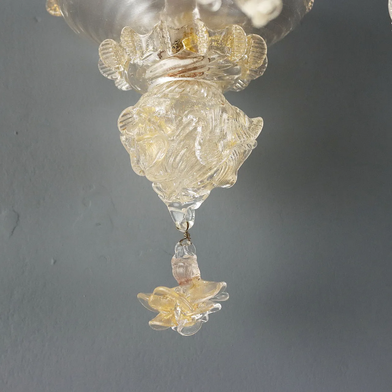 Pair of appliques in blown glass with gold shades, 20th century 7