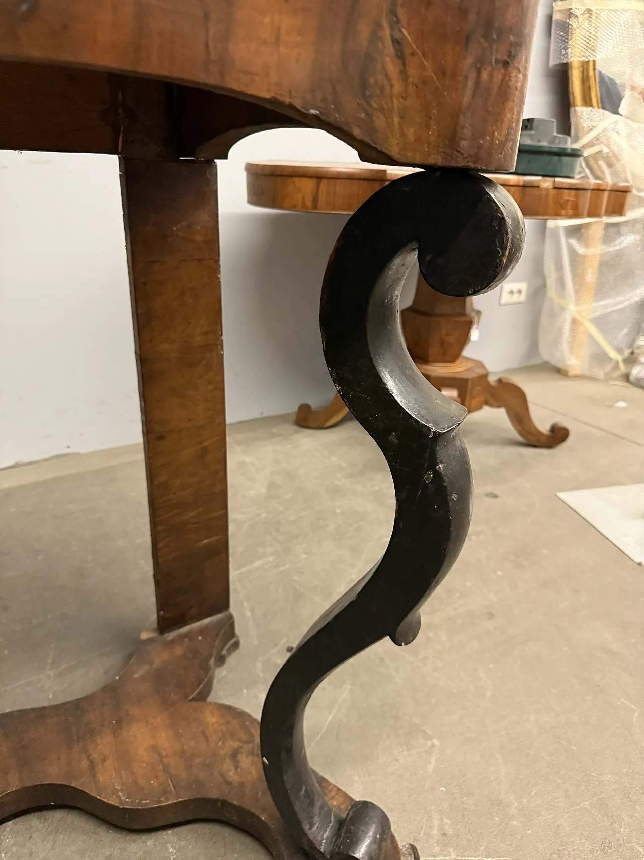 Console in in solid walnut, 19th century 4