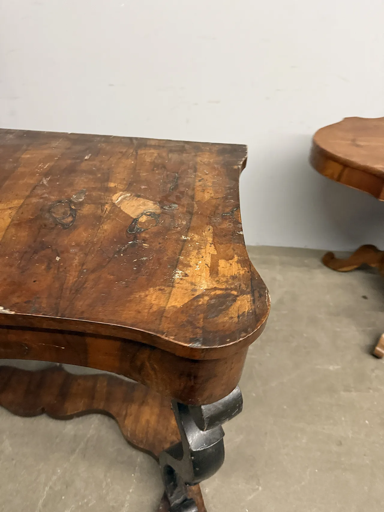 Console in in solid walnut, 19th century 12