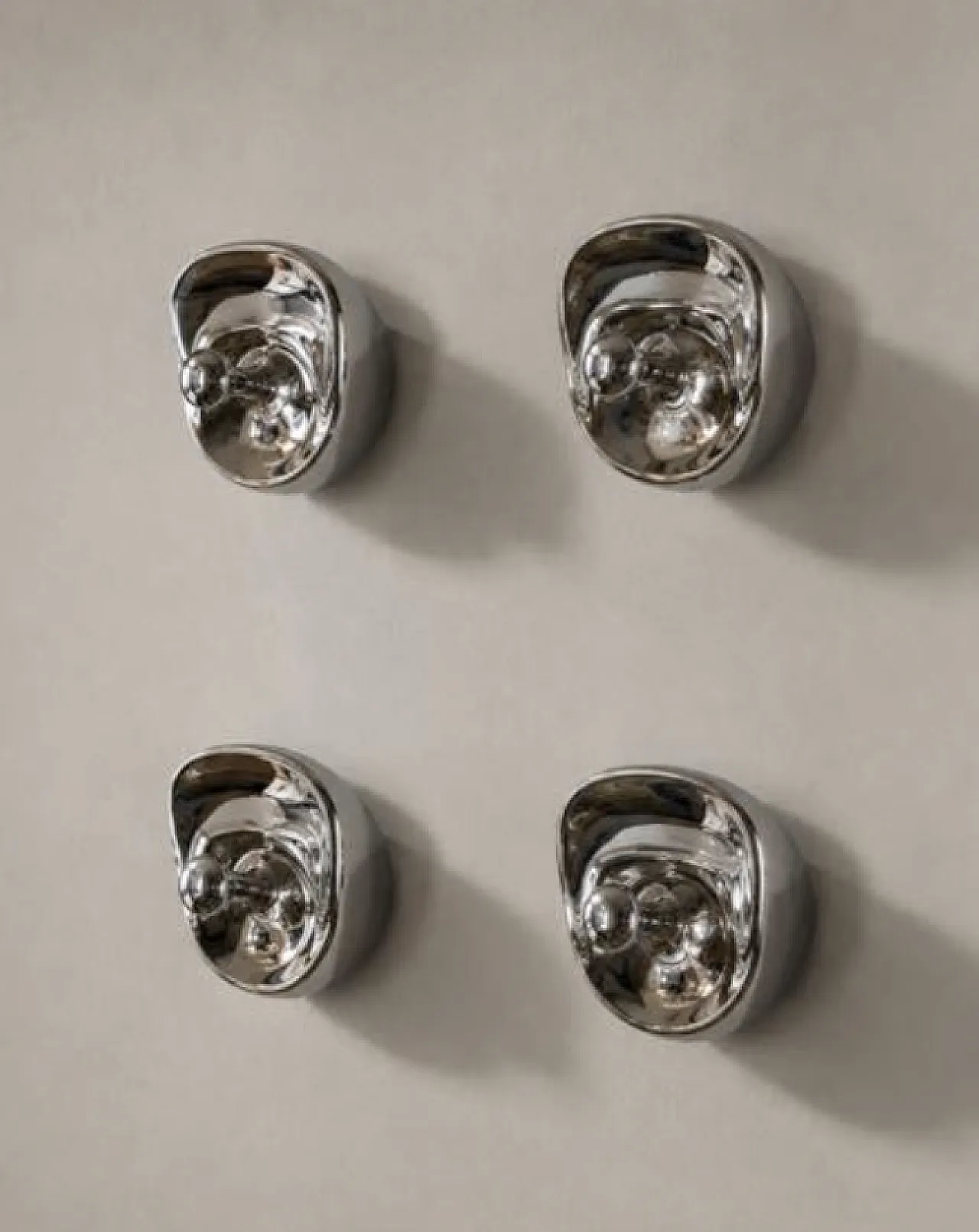 4 appendiabiti di Olaf Von Bohr per Kartell 1970s 11