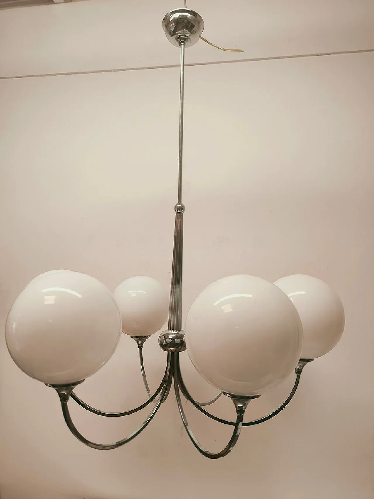Lampadario a sei luci in metallo cromato con vetri sferici, anni '80 7