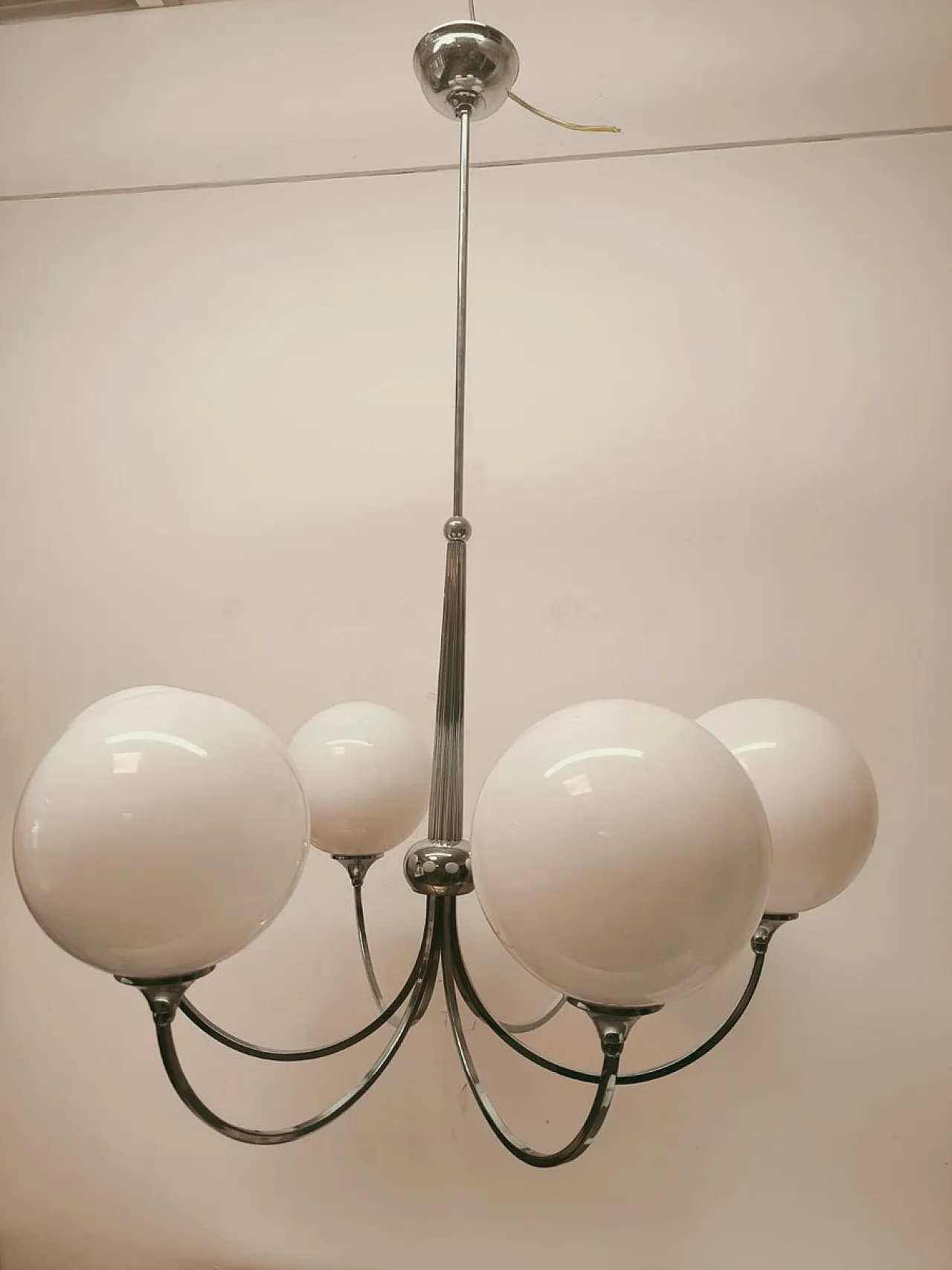 Lampadario a sei luci in metallo cromato con vetri sferici, anni '80 11