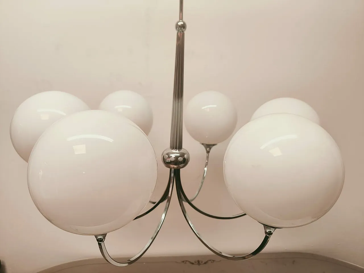 Lampadario a sei luci in metallo cromato con vetri sferici, anni '80 12