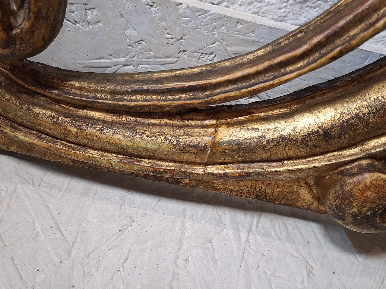 Baroque style headboard in carved and gilded wood, 19th century 10