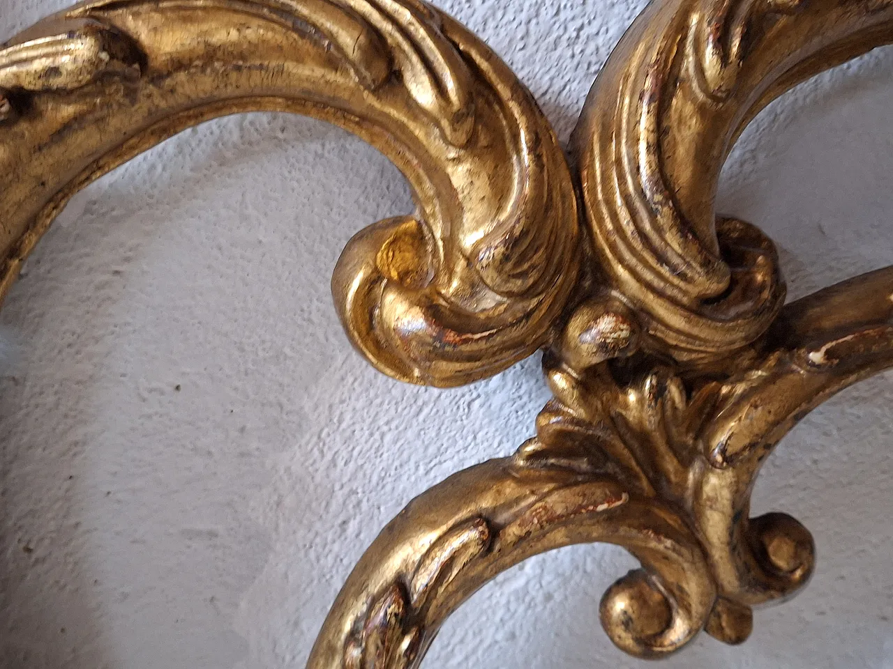 Baroque style headboard in carved and gilded wood, 19th century 17
