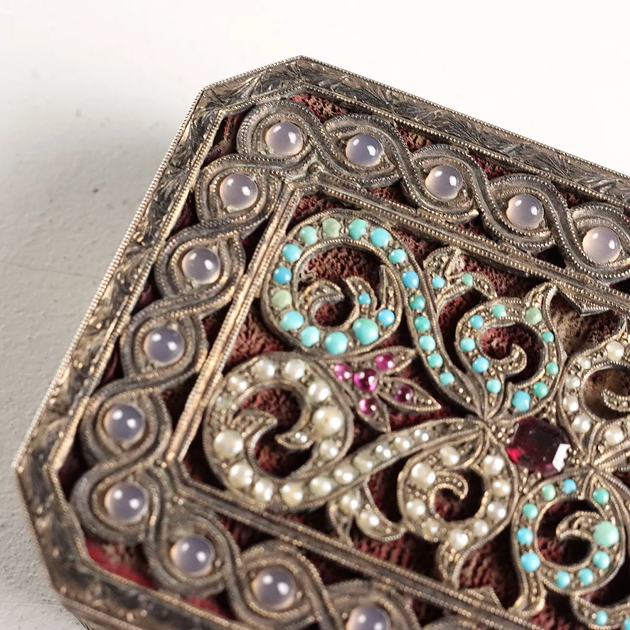 Jewelery box in silver and glass stones, 20th century 5