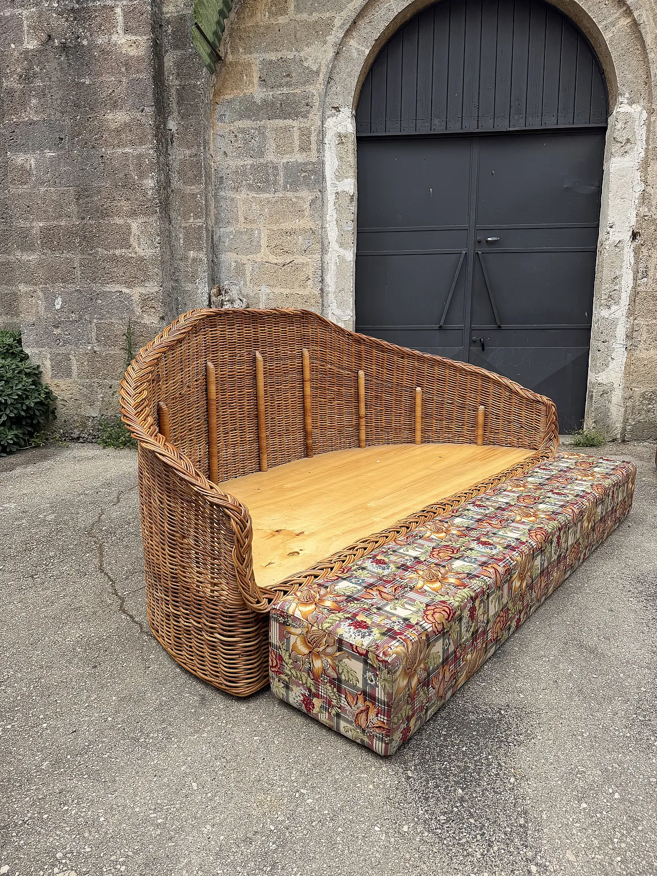 Divano letto in bamboo, anni '70 4