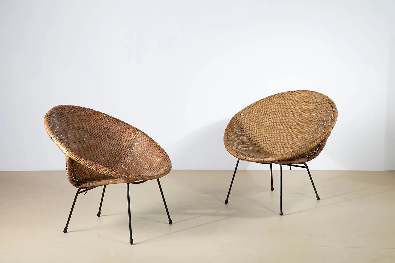 Coppia di sedie in vimini intrecciati e metallo, anni '50 1